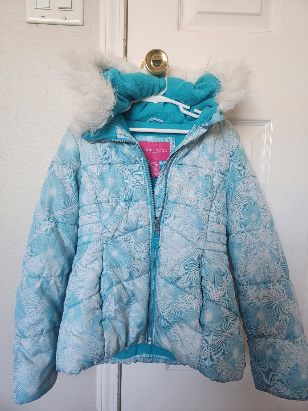 London Fog Girls Puffer Jacket M 10/12 Blue Floral Faux Fur Hood